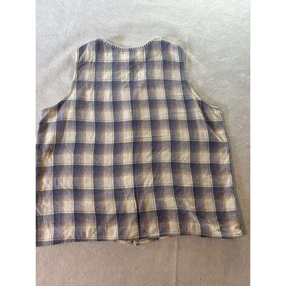 Cabin Creek cotton button
